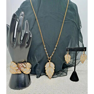 Off Park Collection Parure Three Piece Set Gold Tone Leaf Necklace Earings Cuff